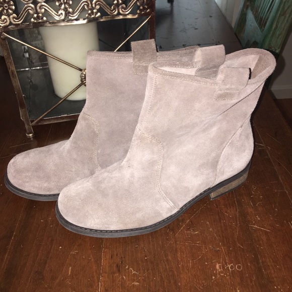 Sole Society Shoes - Size 8 Slouchy suede boots. Super soft!